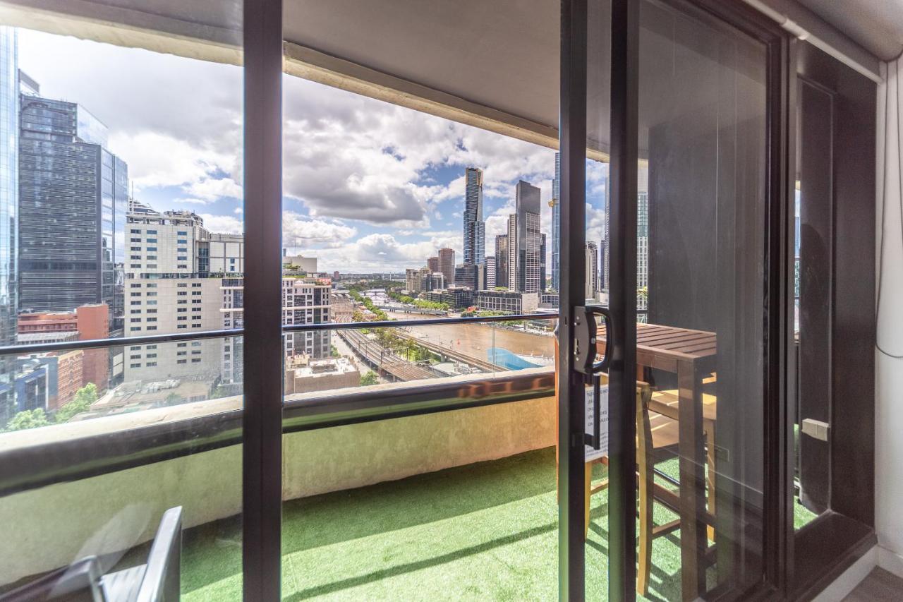Aura2107, 2 Bedroom Apartment With Balcony, Stunning Yarra River And City Views Melburne Exterior foto