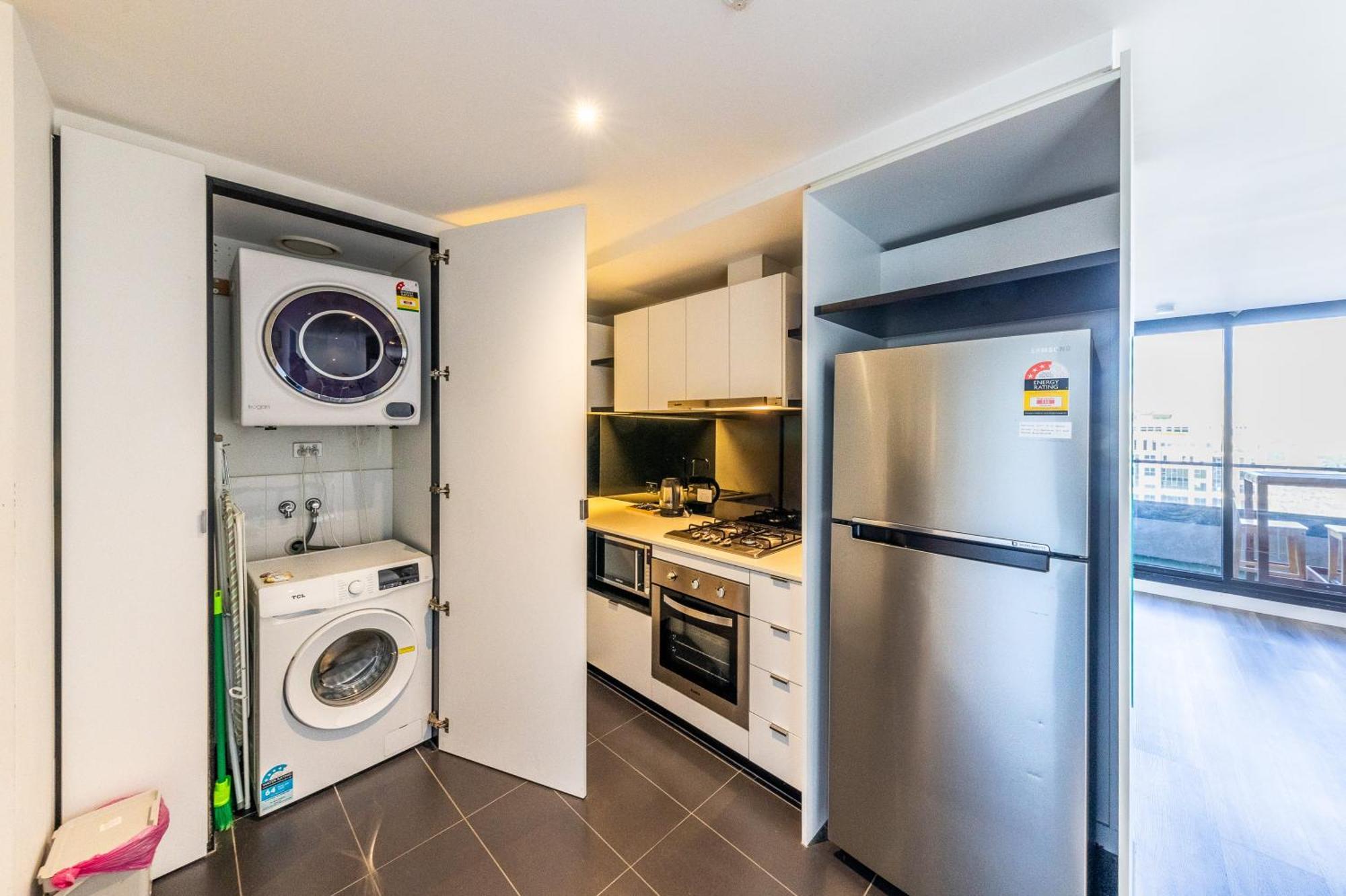 Aura2107, 2 Bedroom Apartment With Balcony, Stunning Yarra River And City Views Melburne Exterior foto